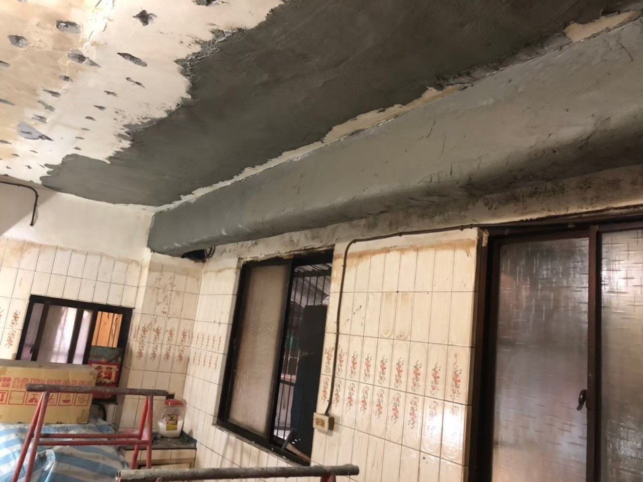 桃園市民宅 鋼筋外露修復，碳纖維補強